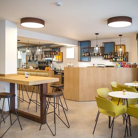 Alpencolor Hotel Tonale ปัสโซเดลโตนาเล ภายนอก รูปภาพ