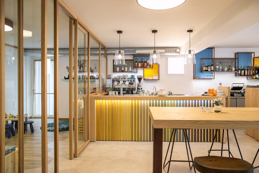 Alpencolor Hotel Tonale ปัสโซเดลโตนาเล ภายนอก รูปภาพ